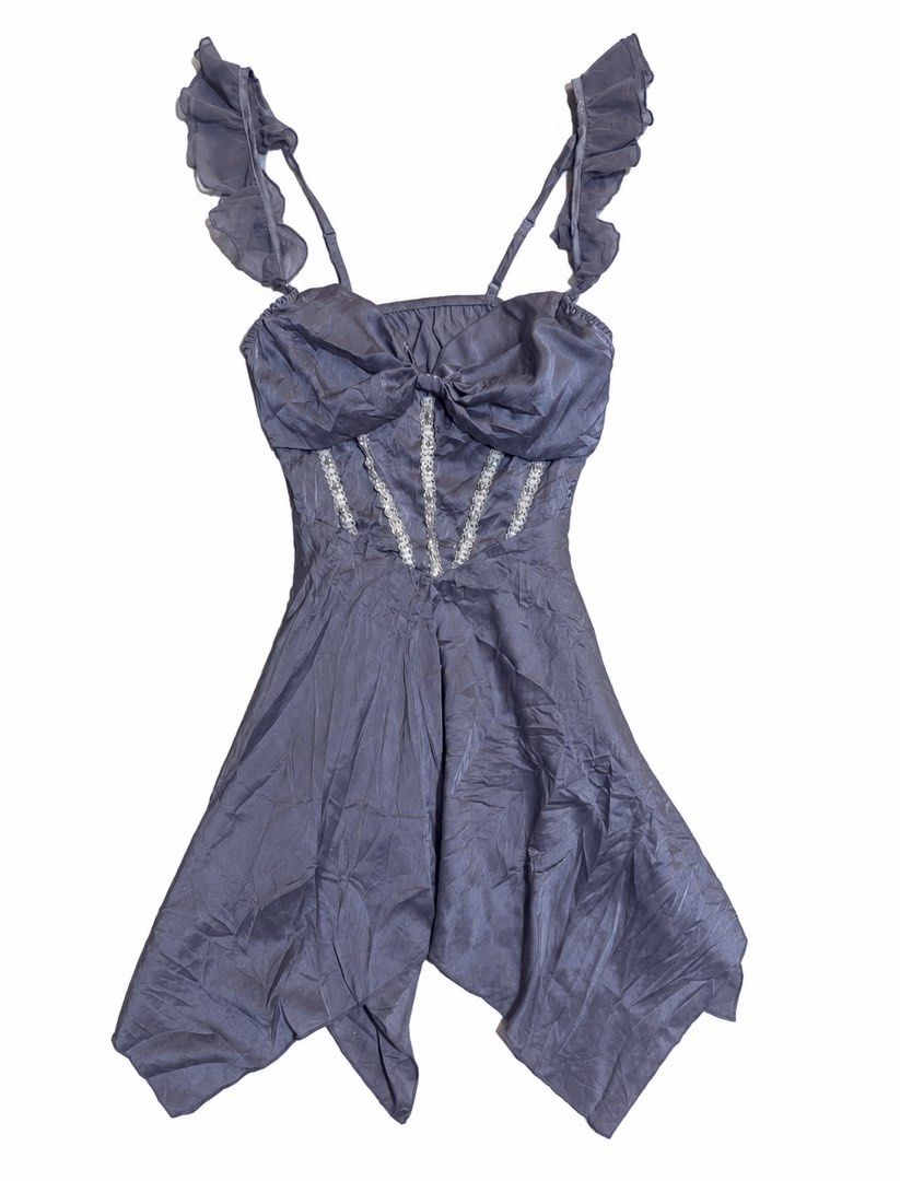Purple Dress (Category: Dresses) located in Manila. Submitted by amethystthrifts (Listing ID 1467200785, Image 1). Description: M-Semi L Padded but u can fix its fold Tondo Manila Loc Gcash MOP Lalamove or Jnt.