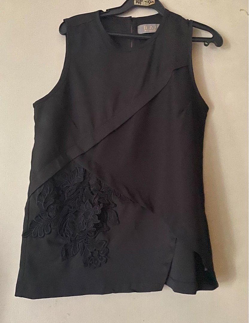 Raf black top (Category: Blouses) located in Calamba. Submitted by rache31 (Listing ID 1467206404, Image 1). Description: Raf black top .