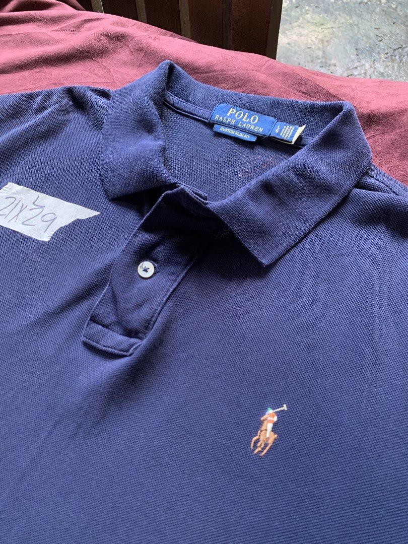 Ralph Lauren Polo shirt (Category: Formal Shirts) located in Iloilo. Submitted by oddymer (Listing ID 1467278963, Image 2). Description: Large size Excellent condition no issue ready to use brand new condition paa.