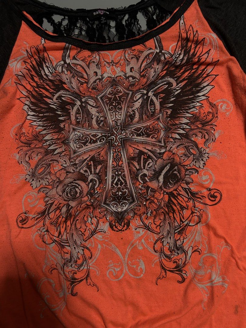 Ransom y2k top (Category: Others Tops) located in Trece Martires City. Submitted by flip_flips (Listing ID 1467330642, Image 2). Description: Ransom y2k top -Dimes: 18 width 22 length -Excellent condition -9.4/10 color rate -issue: need wash.