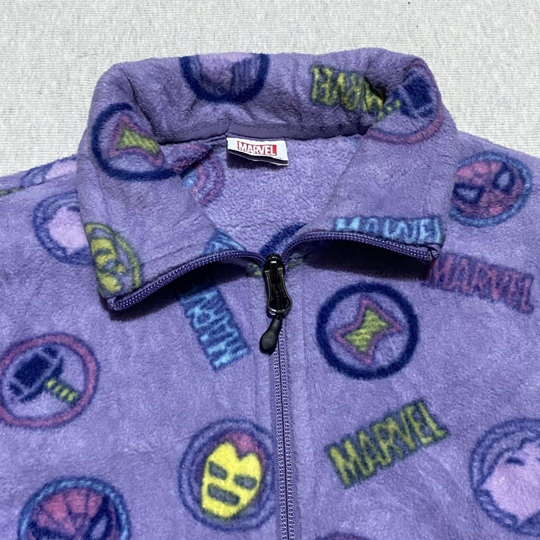 Rare Marvel Avengers (Category: Coats, Jackets and Outerwear) located in Mabalacat. Submitted by stellargarments (Listing ID 1467347484, Image 3). Description: L: 24 W: 18 Condition : 9.8/10 napakasoliiiiiiidddddd!!! with 2 zippered pockets super comfy ng tela 🥺 mismong tela yung logos with tags super nice & kinis! very comfy & smooth on skin need wash no major stain fresh from bale.