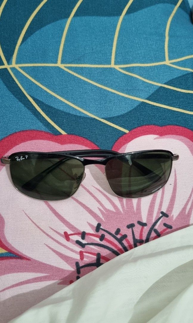 Ray-Ban Chromance Sunglasses with Case (Category: Sunglasses & Eyewear) located in Caloocan City. Submitted by sammcruz (Listing ID 1467317033, Image 2). Description: Authentic Ray-Ban Chromance sunglasses in black frames with green polarized lenses. RB3671-CH model. Includes original black leatherette Ray-Ban carrying case with gold logo embossing on the front. Classic aviator-style shape, great everyday shades. Original Price: 285 usd Price in 