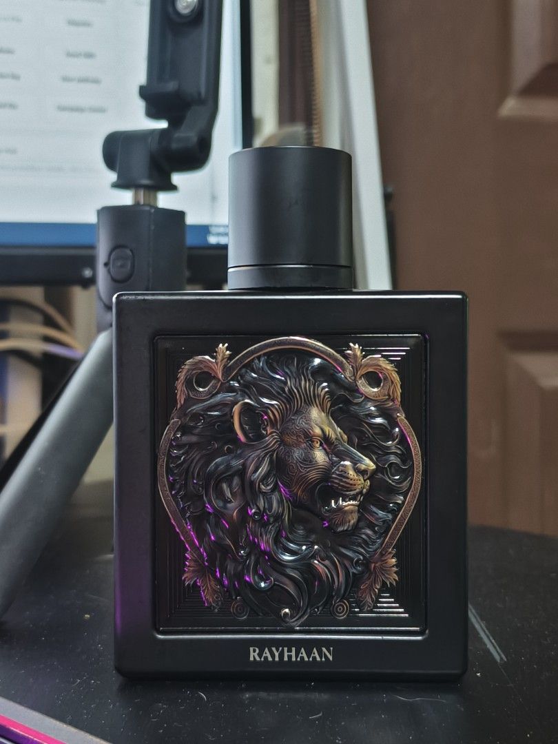 Rayhaan Lion (Category: Fragrance & Deodorants) located in Makati City. Submitted by buyhahas (Listing ID 1467345528, Image 1). Description: RAYHAAN LION FSM WITH BOX .
