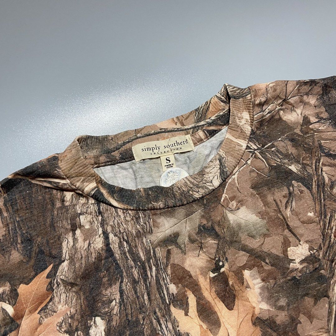 Realtree Tee Aop (Category: Tshirts & Polo Shirts ) located in Legazpi City. Submitted by luxrystreet (Listing ID 1467237065, Image 3). Description: ▪️ RealTree Tee Aop ▪️WIDTH: 20.5 ▪️LENGTH: 27 ▪️COLOR RATE: 9/10 Or better ▪️COLOR MAY VARY DUE TO LIGHTING ▪️MANAGE YOUR EXPECTATIONS CAN PROVIDE OTHER PICTURES UPON REQUEST ISSUE(S): NONE.