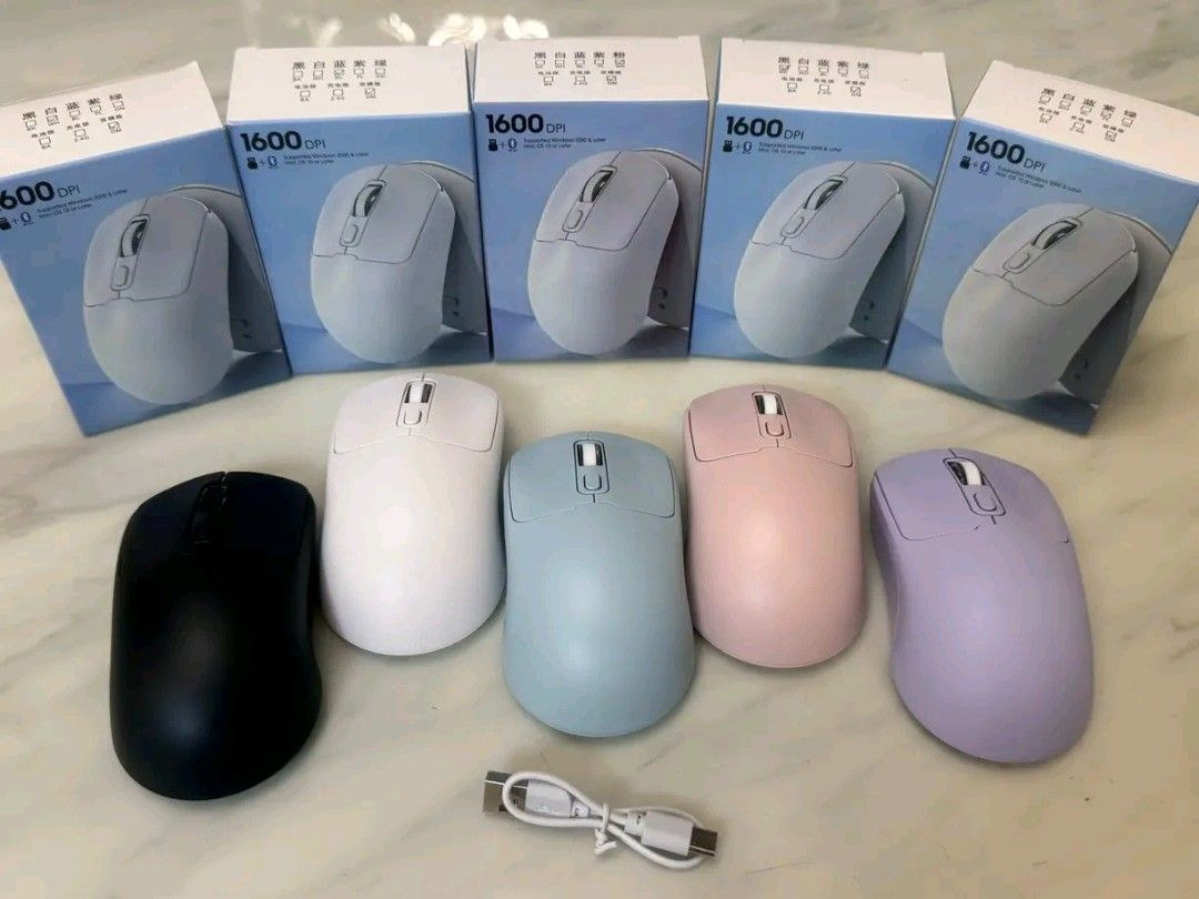 Rechargeable Wireless Mouse（2.4G Connection/10M wireless distance） (Category: Mouse & Mousepads) located in Manila. Submitted by marvieobordo (Listing ID 1467186911, Image 2). Description: Rechargeable Wireless Mouse（2.4G Connection/10M wireless distance）.