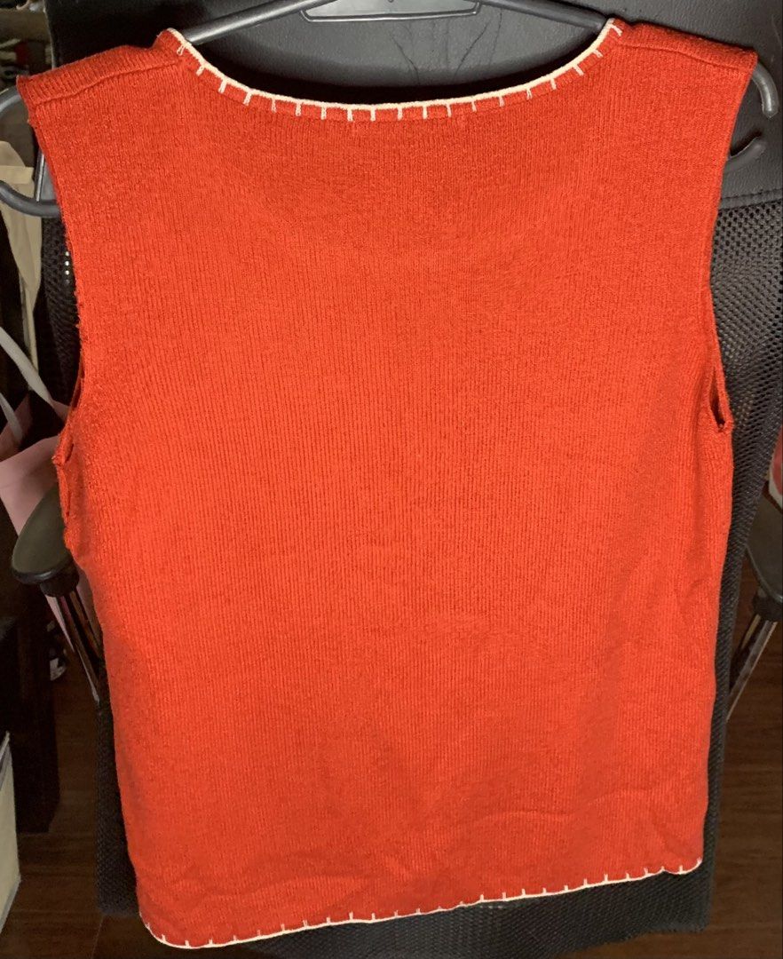 Red Knit Sleeveless Top with White Trim (Category: Sleeveless) located in Santa Rosa. Submitted by annydeclutters (Listing ID 1467224031, Image 2). Description: - RFS: Decluttering.