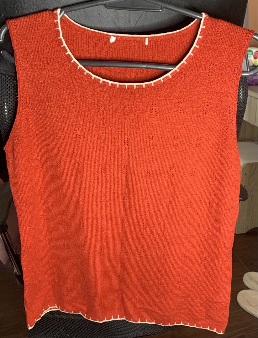 Red Knit Sleeveless Top with White Trim (Category: Sleeveless) located in Santa Rosa. Submitted by annydeclutters (Listing ID 1467224031, Image 1). Description: - RFS: Decluttering.
