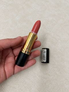 (Category: ) located in . Submitted by simplydecluttering_makeup (Listing ID 1467346378, Image 1). Description: .