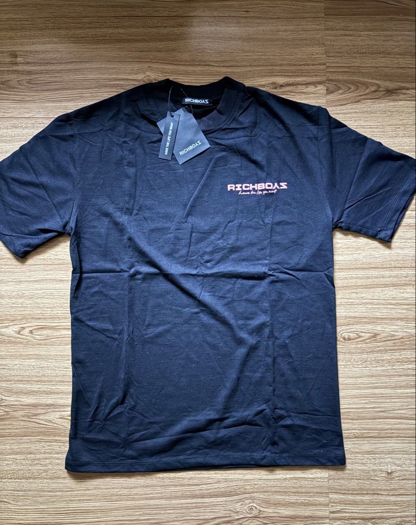 Richboyz Box Tee Shirt Black (Category: Tshirts & Polo Shirts ) located in San Pedro. Submitted by nikkiabc.777 (Listing ID 1467198691, Image 1). Description: Richboyz Box Tee Shirt - size: small - brandnew; with ziplock and tag - thick fabric - with tag price ₱1,600 - can be unisex .
