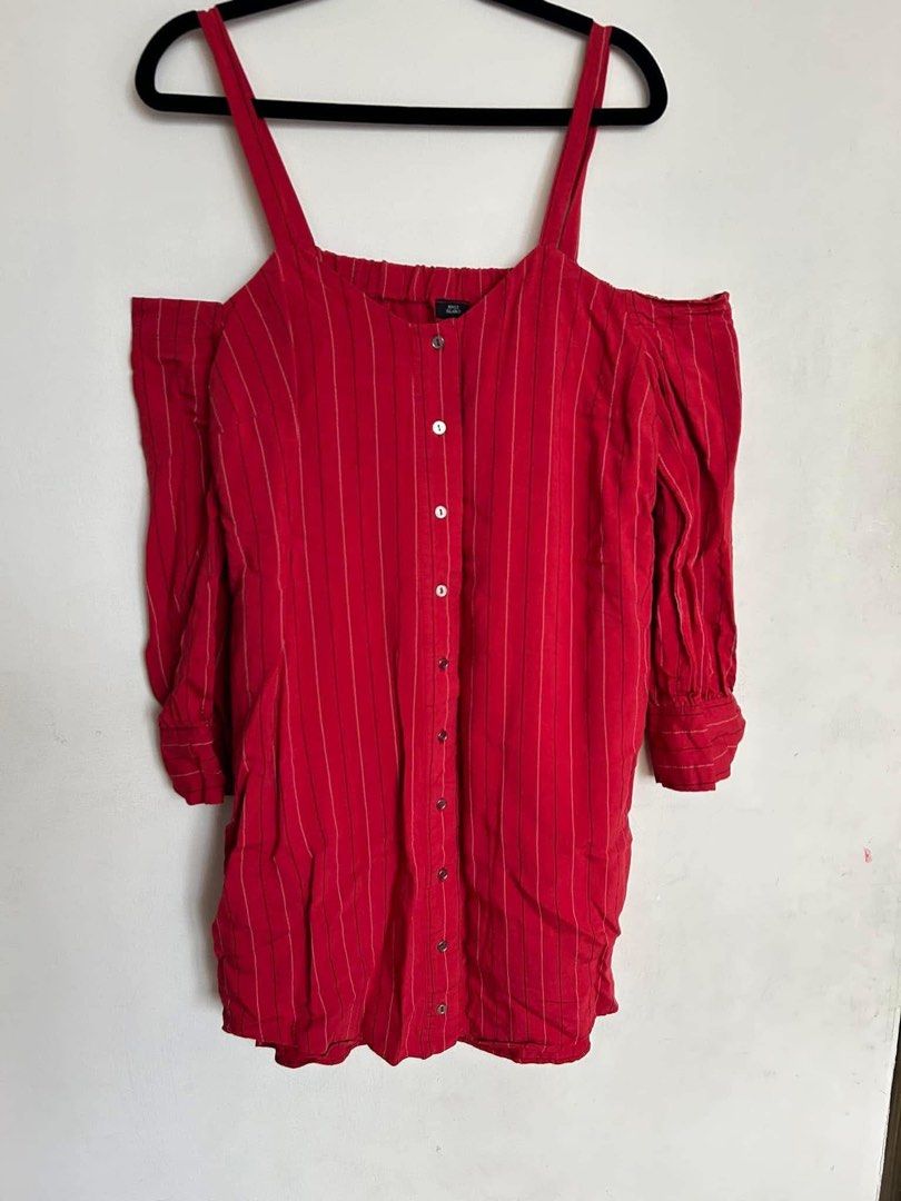 River Island Dress Medium (Category: Dresses) located in Manila. Submitted by shaun_diaz (Listing ID 1467302565, Image 1). Description: .