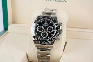 (Category: ) located in . Submitted by watchesandwonder (Listing ID 1467182309, Image 1). Description: .