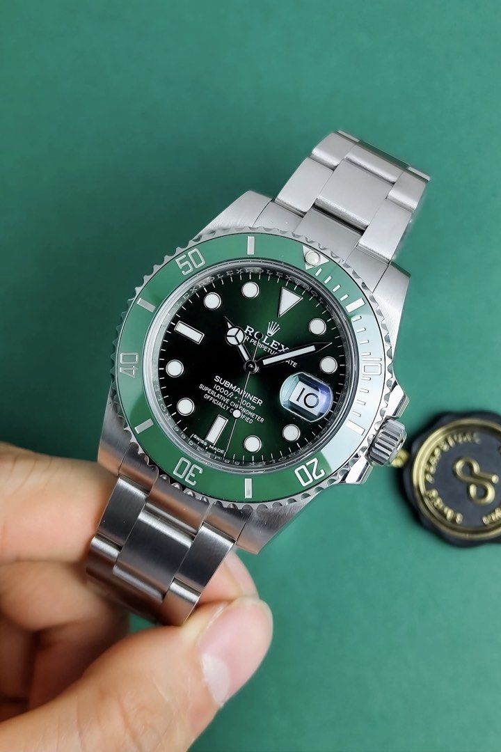 Rolex Submariner “Hulk” 2019 (Category: Luxury Watches) located in Cebu City. Submitted by pcantillas (Listing ID 1467232227, Image 1). Description: Rolex Submariner Date “Hulk” 116610LV 40mm 2019 Complete Set Condition: 9/10 (Excellent condition) Price: P1,198,000 Negotiable 🤝 7 Day Moneyback Guarantee 🧑‍🔧 1 Year SP Service Warranty 💱 Trades Offers and Pre-orders Accepted 💳 Credit Card Options Available 🪙 Layaway Options Available 📦 Natio