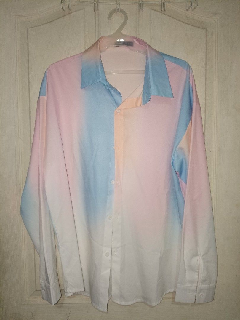 Romwe Taylor Swift Lover Long Sleeves (Category: Longsleeves) located in Bacoor. Submitted by knncze (Listing ID 1467209024, Image 2). Description: • preloved, wore it ×2 • size tag: S • W×L - 21.8×30 • issue - removable stains.