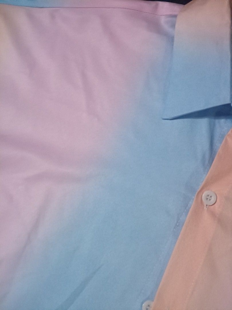 Romwe Taylor Swift Lover Long Sleeves (Category: Longsleeves) located in Bacoor. Submitted by knncze (Listing ID 1467209024, Image 1). Description: • preloved, wore it ×2 • size tag: S • W×L - 21.8×30 • issue - removable stains.
