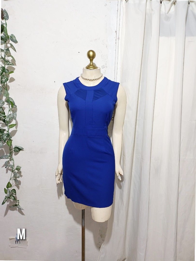 royal blue retro dress (Category: Dresses) located in Pateros City. Submitted by amj_amj (Listing ID 1467318721, Image 1). Description: .
