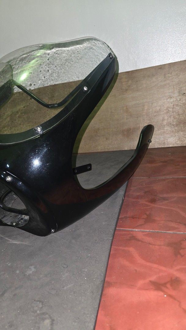 Royal enfield continental gt Headlight Cowl (Category: Body Parts and Accessories) located in Quezon City. Submitted by mlipana (Listing ID 1467318736, Image 2). Description: .