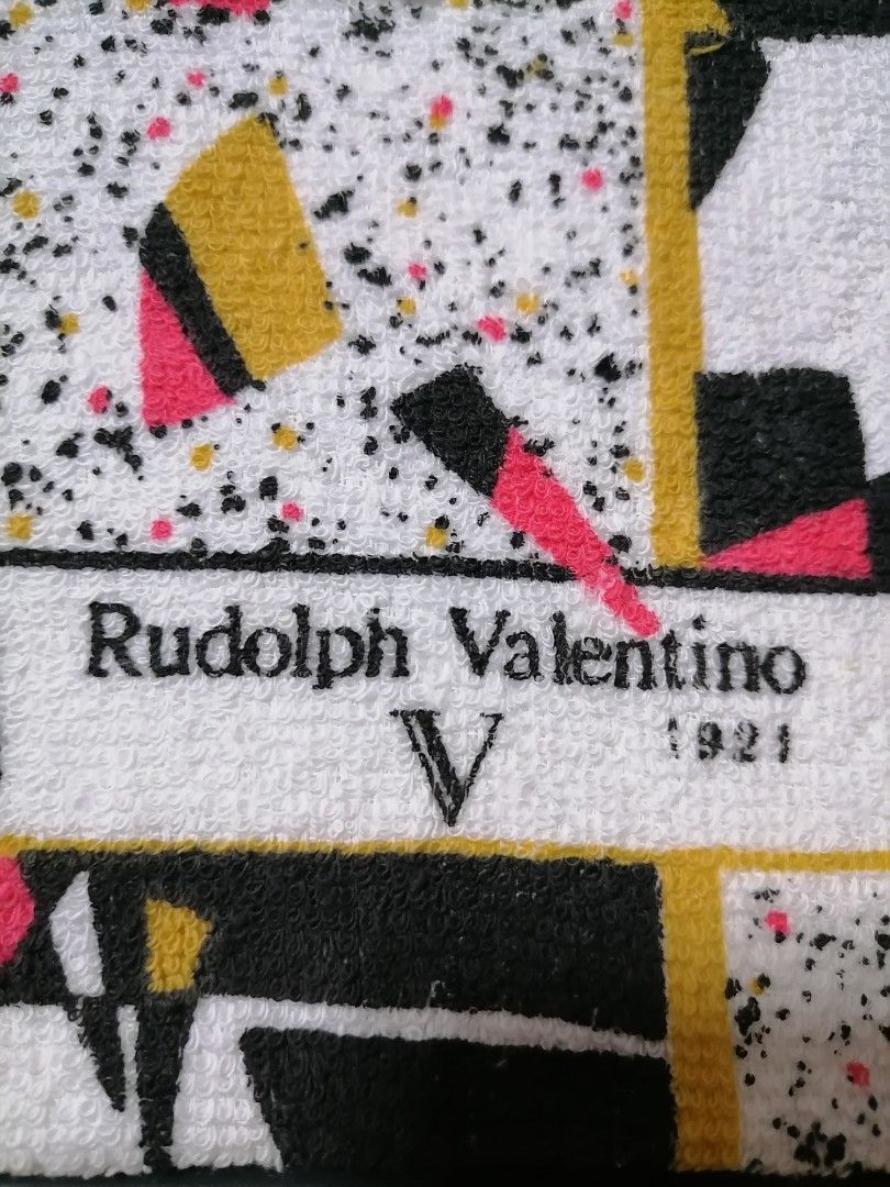 Rudolph Valentino Long Face/Back Towel (Category: Bedding & Towels) located in Butuan. Submitted by az-branded.items (Listing ID 1467362570, Image 3). Description: Auth item From Japan.