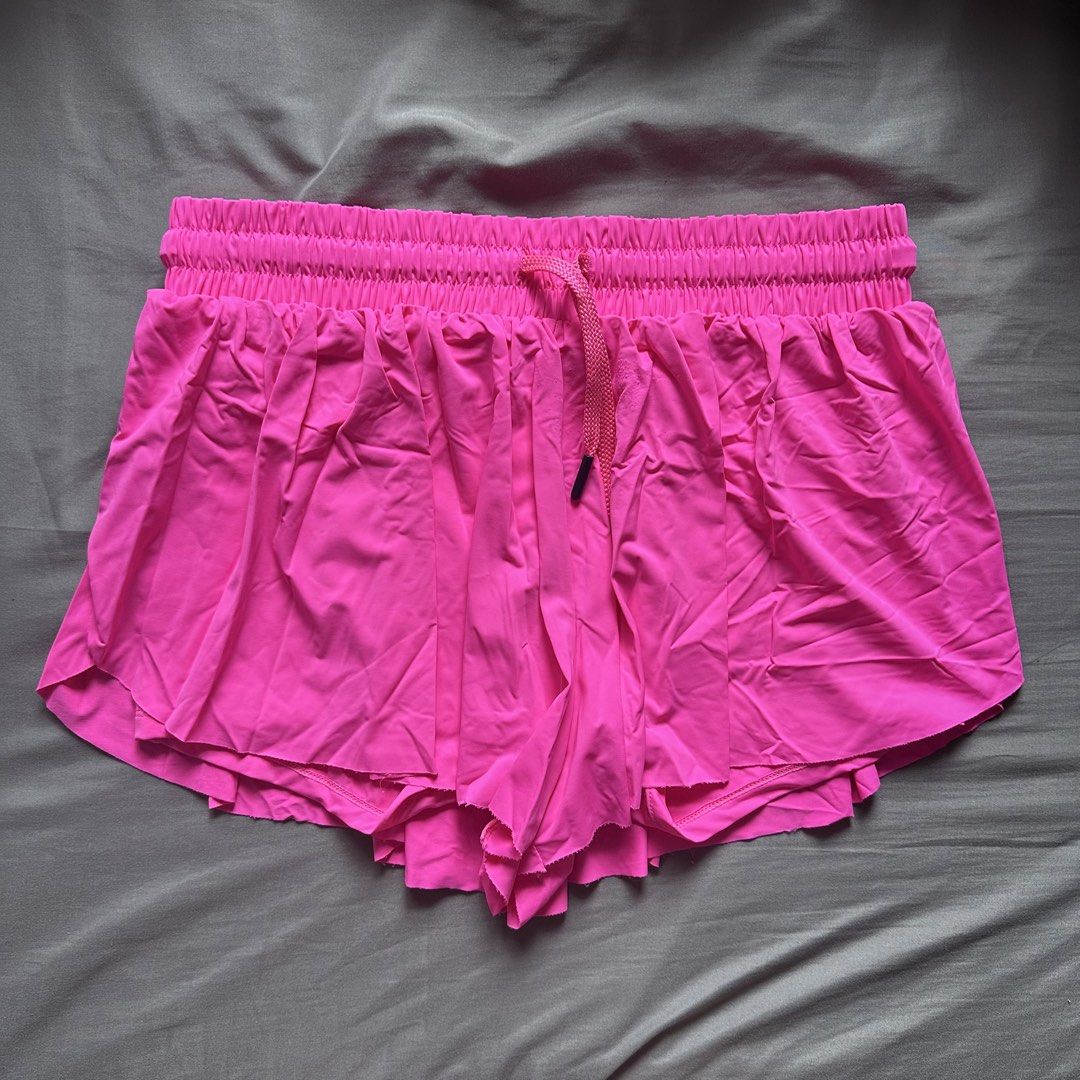 Running shorts (Category: Activewear) located in Quezon City. Submitted by lovedbysydandluna (Listing ID 1467358524, Image 1). Description: ALL MEDIUM ₱250 each TALE ALL ₱500.