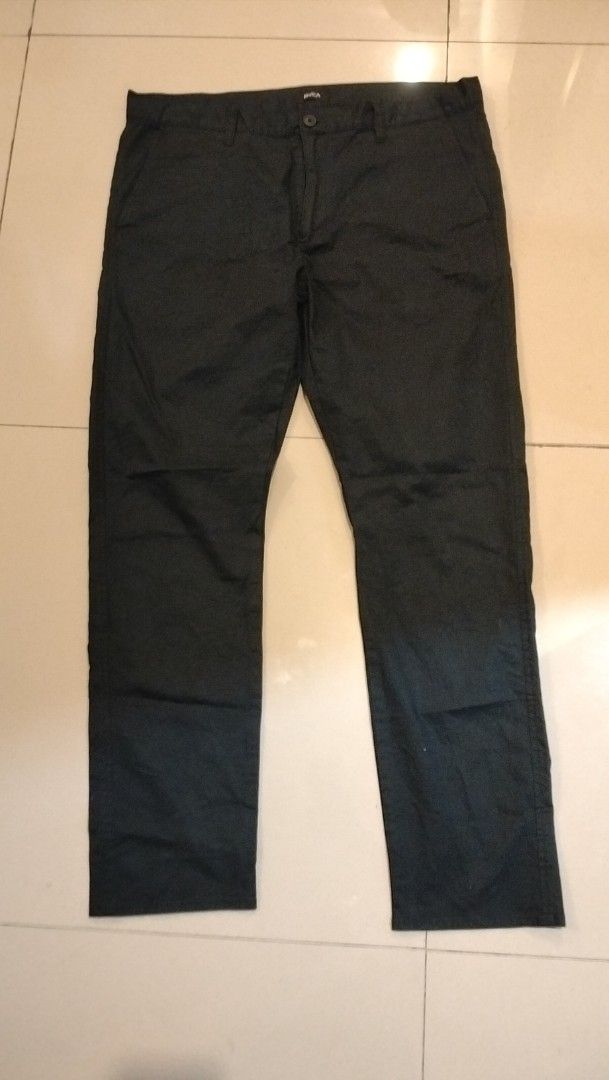 RVCA Daggers Fit Black Pants Size 38 (Category: Jeans) located in Angeles City. Submitted by mightywhale_13072f (Listing ID 1467284303, Image 1). Description: - Brand: RVCA - Model: Daggers Fit Pants - Color: Black - Size: 38 Waist.Lenght 42. - Material: 79% cotton, 17% nylon, 4% elastane (with stretch) - Closure: Standard button and zip fly - Special Detail: Zippered back pocket on the right with RVCA logo branding - Condition: Excellent / Ready