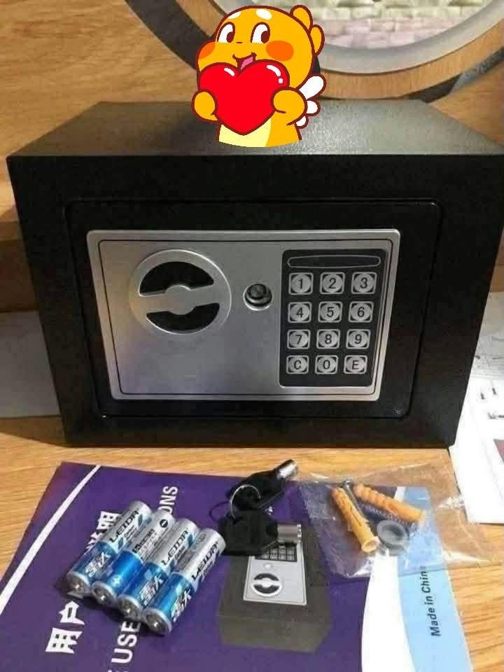 Safety vault (Category: Safety Gates, Locks & Protectors) located in Manila. Submitted by dolorchris69891 (Listing ID 1467198283, Image 2). Description: SAFETY VAULT Same day delivery Brand new Cod.