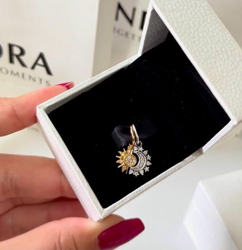 SALE❗Pandora Splittable Sun & Moon Dangle Charm (Category: Charms) located in Manila. Submitted by badaloves_u (Listing ID 1467209779, Image 1). Description: - 💯 Authentic Pandora with Authenticity ALE marks - FREE Box and Paper bag 🛍️ - ✨ FREE Cleaning to any Pandora Store 🛵 LALAMOVE courier for same day delivery 🚚 J&T provincial courier- 💯 Authentic Pandora with.