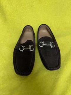 (Category: ) located in . Submitted by sellclothesandbag (Listing ID 1467178990, Image 1). Description: .