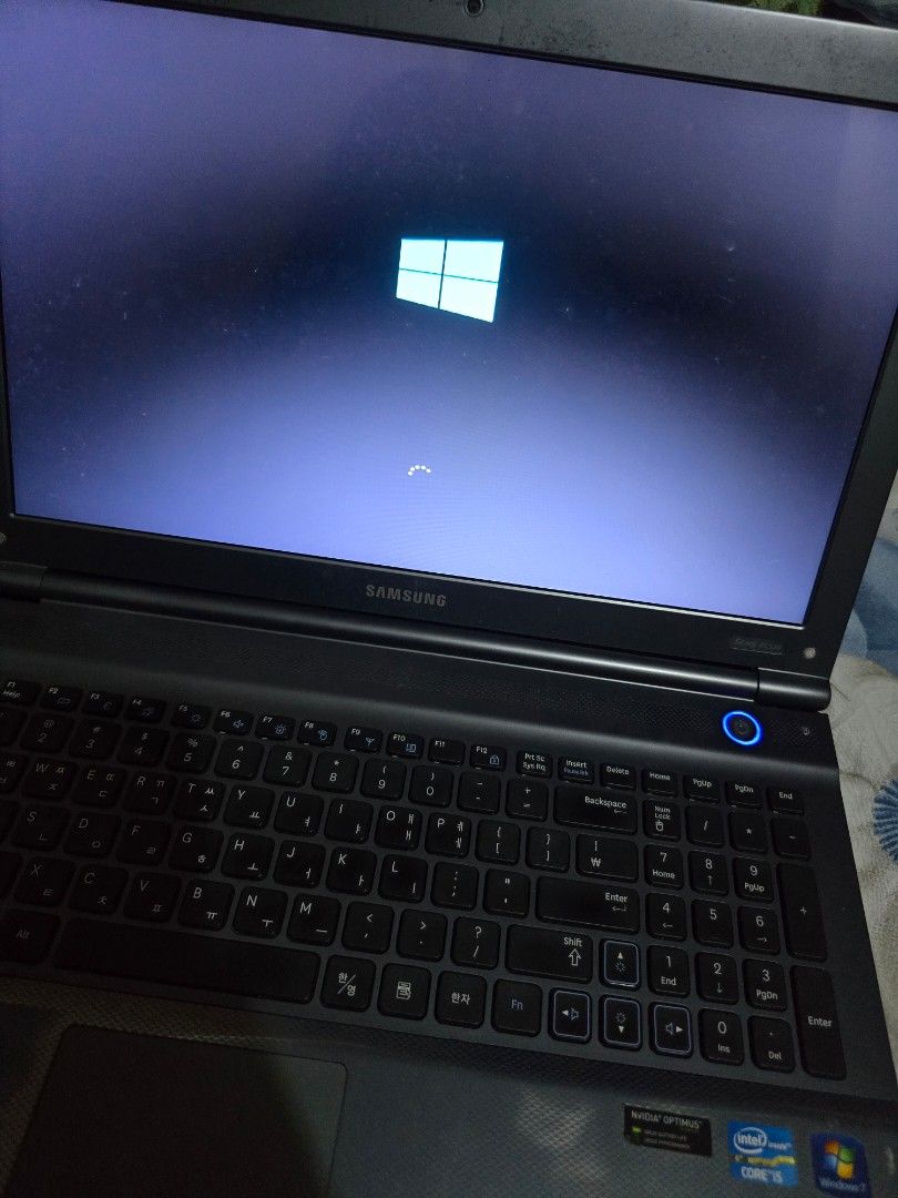 Samsung laptop used (Category: Laptops & Notebooks) located in Caloocan City. Submitted by casperjaspertanyam (Listing ID 1467276429, Image 2). Description: .