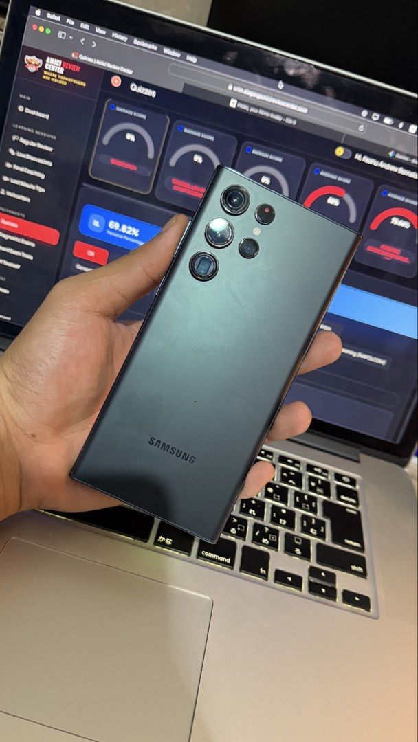 Samsung S22 Ultra (Category: Samsung) located in Manila. Submitted by fiercewhale16 (Listing ID 1467269328, Image 2). Description: Line Issue 120 Hertz Working Samsung Pen Working All working .