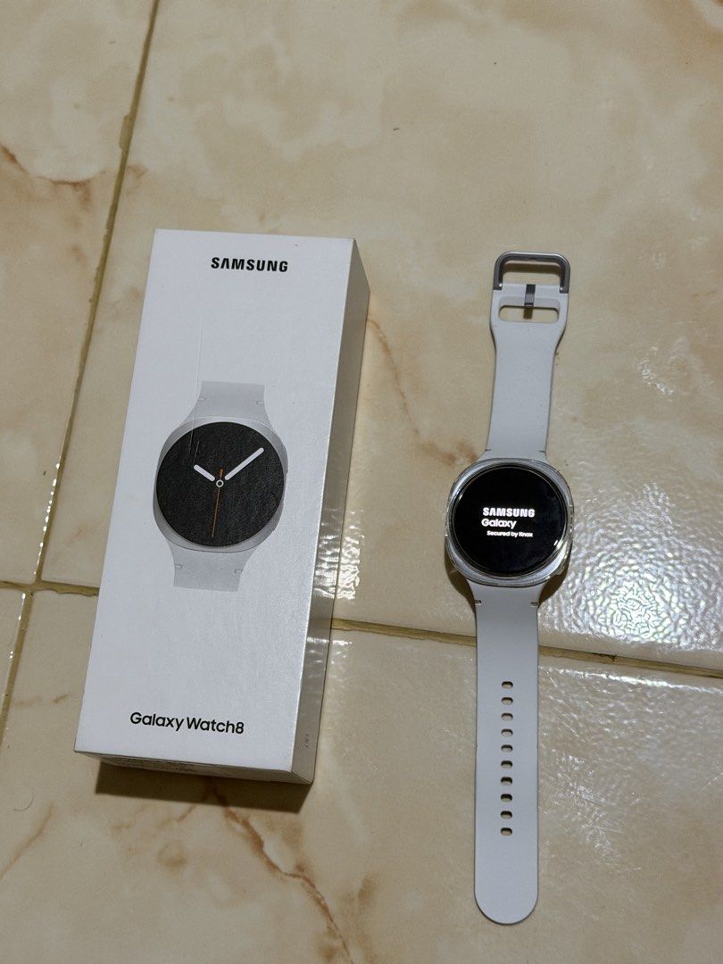 Samsung Watch 8 (Category: Wearables & Smart Watches) located in Calbayog City. Submitted by fastdeer.aa716e (Listing ID 1467231841, Image 3). Description: Good as new Walang issue po .
