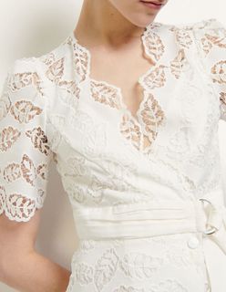 (Category: ) located in . Submitted by stylingtrends.coll (Listing ID 1467246619, Image 1). Description: .