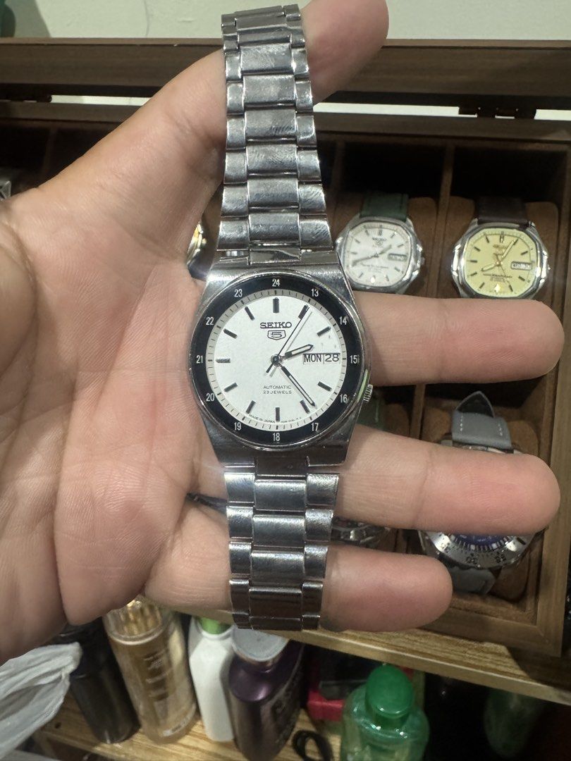 Seiko 5 “SKZ689K1” Railway (Category: Men's Watches) located in Manila. Submitted by basilisk0816 (Listing ID 1467283435, Image 1). Description: A “Made in Japan” 7S36 movement featuring an Arabic day wheel and legible lay-out. Functional, retro and unique. Price is still negotiable. Can do delivery via lbc + shipping, payment first Note: please manage expectations since this is a pre-owned watch, not brand new. Scratches can be seen on the watch