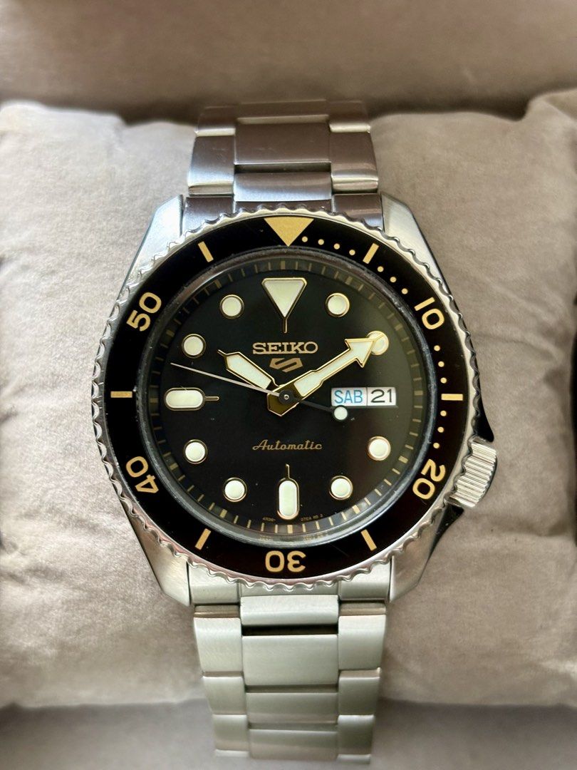 Seiko 5 Sports (SRPD57) (Category: Men's Watches) located in Dumaguete. Submitted by aszkicker02 (Listing ID 1467345116, Image 1). Description: FOR SALE TIMELESS PIECE❗️ Seiko 5 Sports (SRPD57) 4R36 caliber | automatic with manual wind 42mm case size Complete inclusions with seiko warranty Preloved original SRP: 20k❌ 🏷️9.5k only✅ #LuMaraCollections #watches #WatchNow #WatchThis #WatchParty.