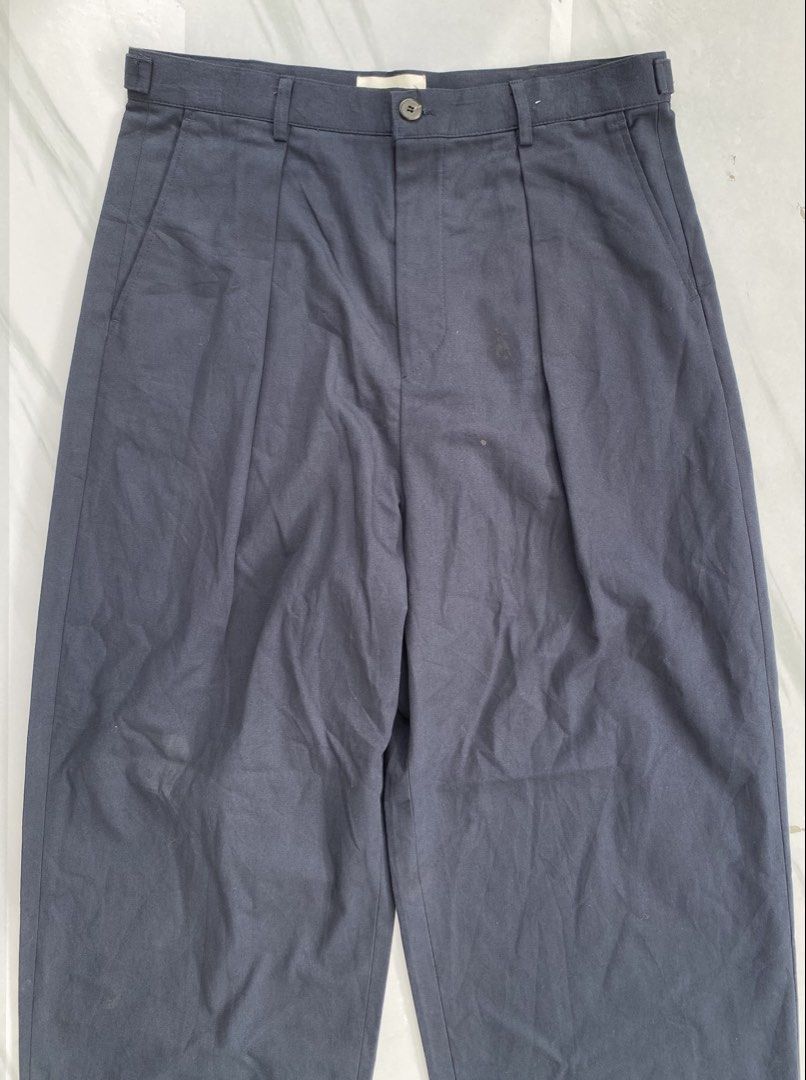 Settle pleated wide leg trousers pants (Category: Trousers) located in Zamboanga. Submitted by ak.hunt (Listing ID 1467233716, Image 2). Description: -size small Measurements Waist 34 Length: 42 Leg Opening 11 Condition: excellent Price: Pm.