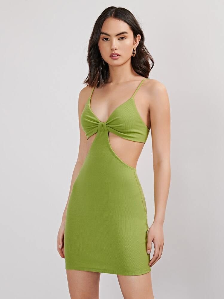 Sexy Cut out Dress (Category: Dresses) located in Mandaluyong City. Submitted by bbcatham (Listing ID 1467321558, Image 2). Description: Sexy Apple Green Cutout Dress Small on tag but best fit Medium No flaws, like new! 💚 Material: Cotton Condition: 10/10.