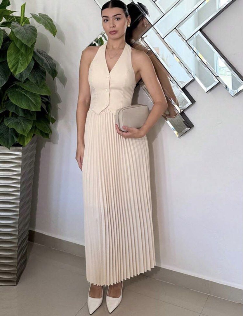 Shein formal coords (Category: Sets or Coordinates) located in Cabuyao City. Submitted by girlontherockspreloved (Listing ID 1467258059, Image 1). Description: Like new condition used once only. Fits S-M. No flaw. Super pretty in actual 🥰.
