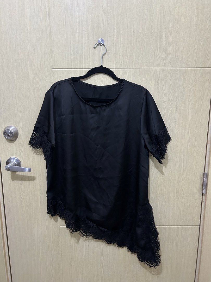 Silk blouse with lace in black (Category: Blouses) located in Pasig City. Submitted by preloved_ivs (Listing ID 1467273429, Image 2). Description: .