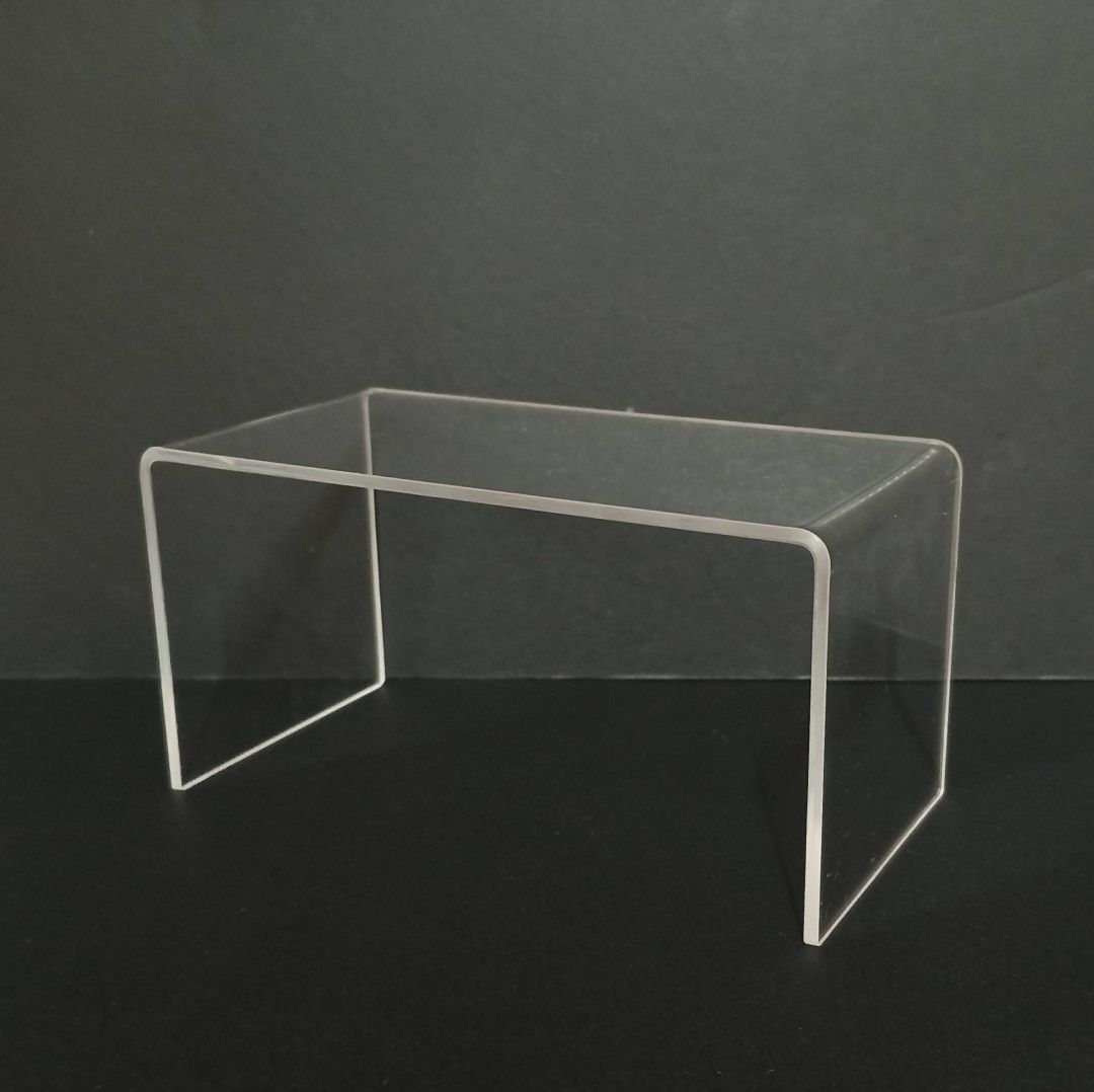 Single Acrylic Riser (Category: Other Home Decor) located in Caloocan City. Submitted by dr3ideguzman (Listing ID 1467195800, Image 2). Description: - Brand new - 3mm clear acrylic - Dimensions: 3in (H) x 6in (L) x 3in (W) Loc: South Caloocan City Mod: Lalamove (Buyer will shoulder the shipping fee) Mop: GCash.