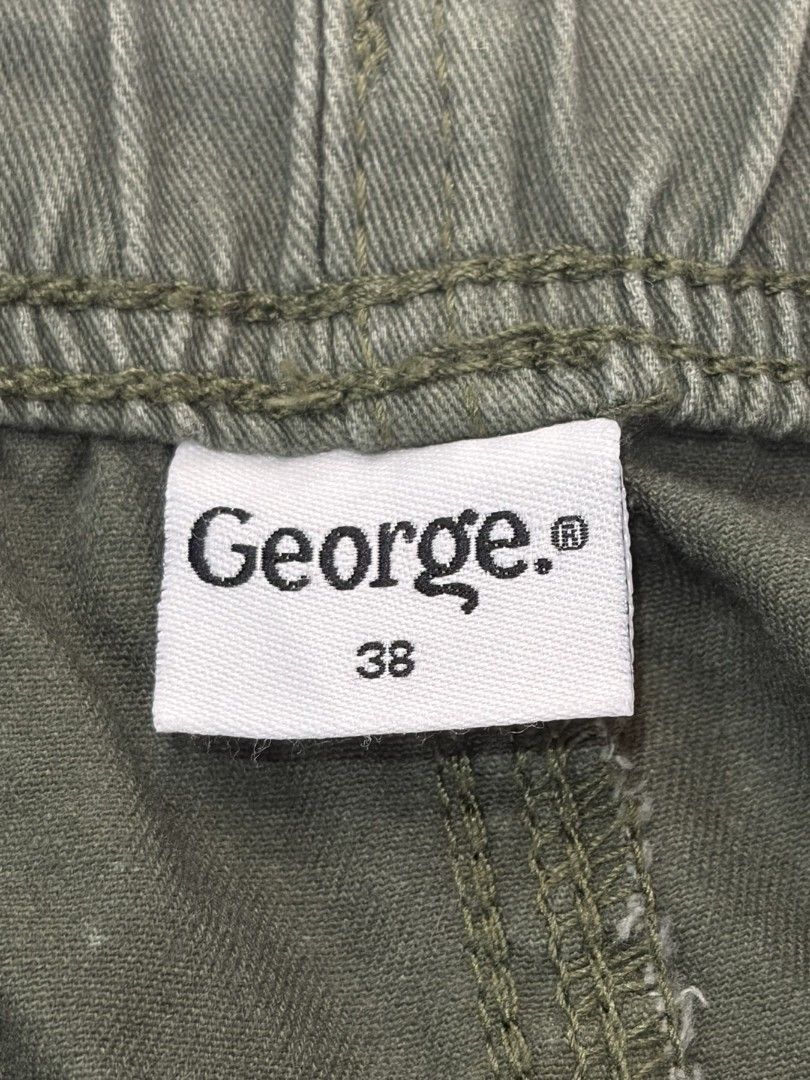 Size 38-42” - George Drawstring Shorts Preloved HB109 (Category: Everything Else Others) located in Pasig City. Submitted by szorty (Listing ID 1467348500, Image 3). Description: •PRELOVED• Onhand and ready to ship Brand: George Condition: Used Waist: 38-42 Size in tag: 38 Length: 19.5 inches Pocket: 4 - All of our items are washed *Please see photos for flaws/issues if indicated. *Photos may vary from actual Tags: George short drawstring bottoms