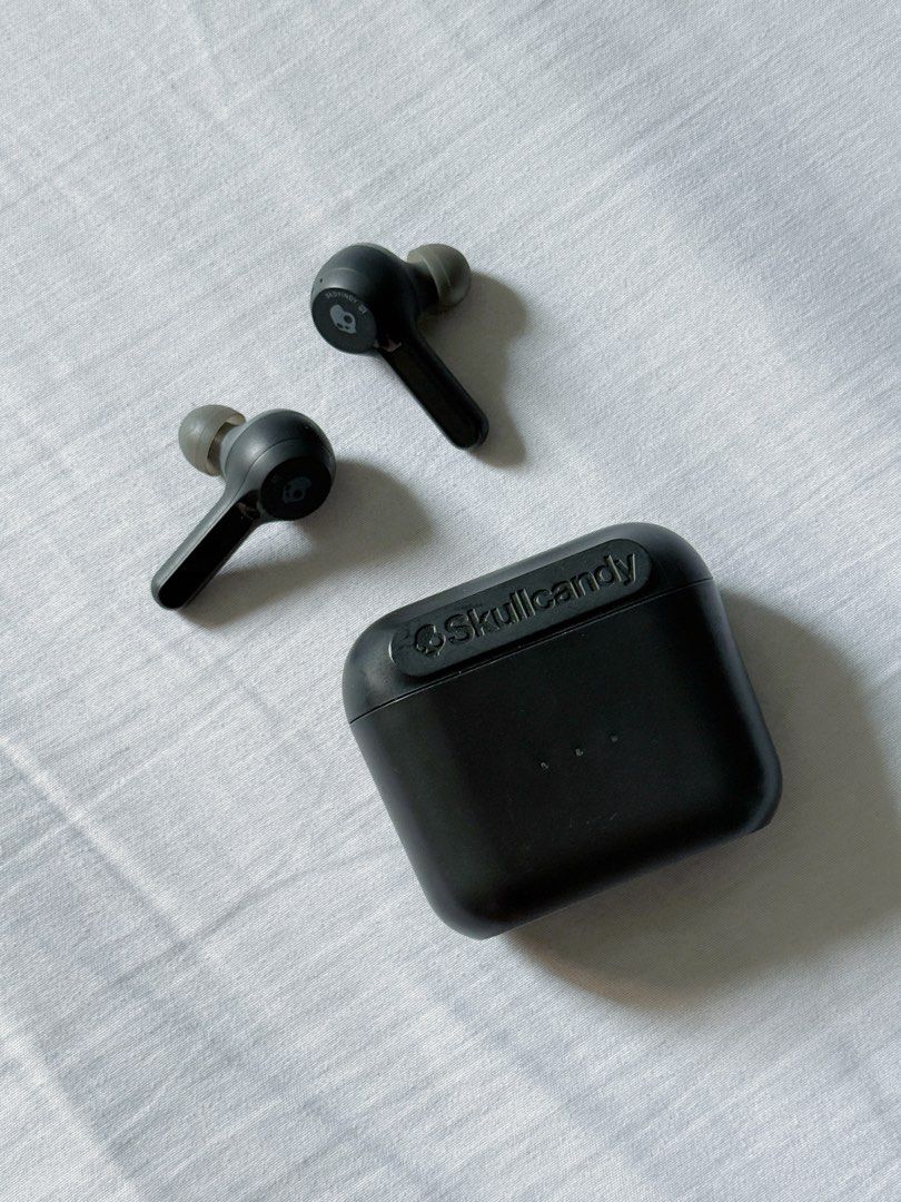 Skullcandy Indy True Wireless In-ear Earbuds (Category: Earphones) located in Cagayan de Oro. Submitted by mentallyfatigue (Listing ID 1467172633, Image 1). Description: FOR SALE ‼️ 🎧 Skullcandy Indy True Wireless In-Ear Earbuds PHP 2,500 - Complete in box - With eartips - No issues 📩 Dm for sure buyer.