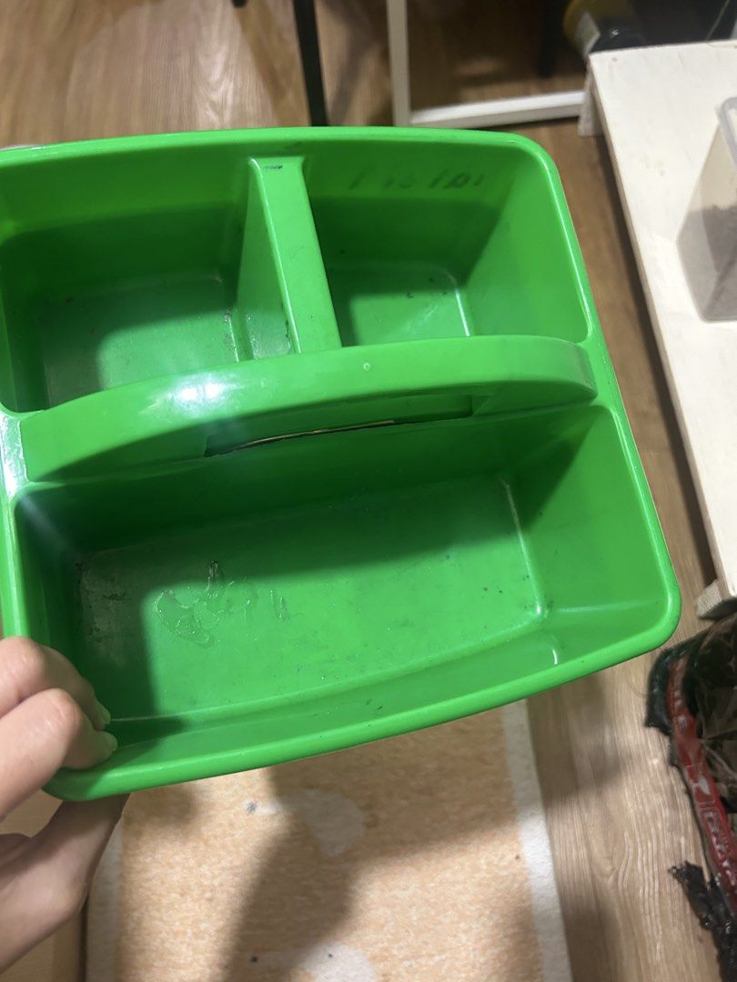 Skweek Multi-functional Storage Basket Desktop Organizer (Category: Storage Boxes & Baskets) located in Quezon City. Submitted by fastocean.cf0f25 (Listing ID 1467355415, Image 2). Description: - Brand: 4 Skweek Multi-functional Storage Basket (only 3 pcs in pic but i have 4 available) - Colors Available: Green and Purple - Dimensions: 23.6 x 21 x 8.8 cm - Material: Durable PP material - Features: Built-in handle and divided compartments for easy