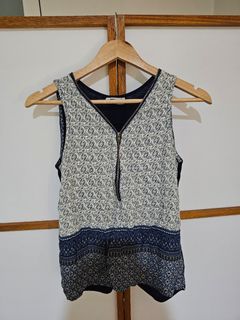 (Category: ) located in . Submitted by moanascloset (Listing ID 1467351907, Image 1). Description: .