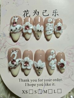 (Category: ) located in . Submitted by jangmiscloset (Listing ID 1467348835, Image 1). Description: .