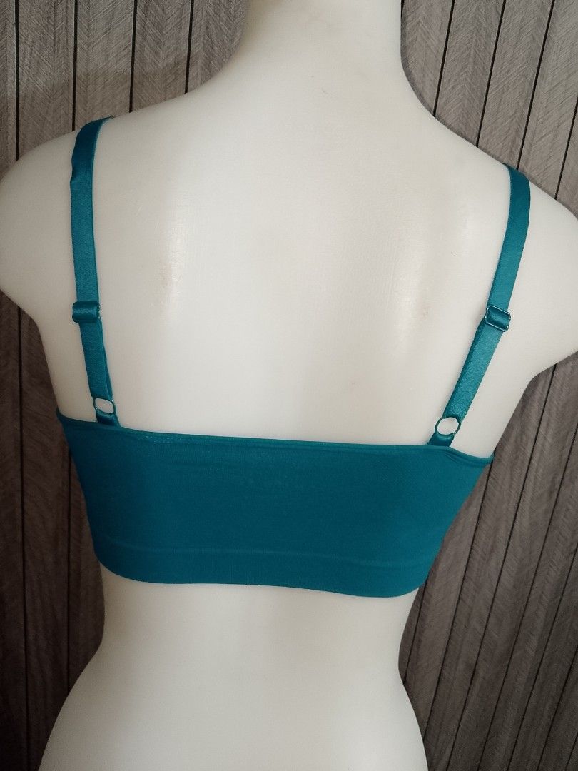 Small teal bra no pads (Category: Undergarments & Loungewear) located in Manila. Submitted by truecrystal-1407 (Listing ID 1467182670, Image 3). Description: .
