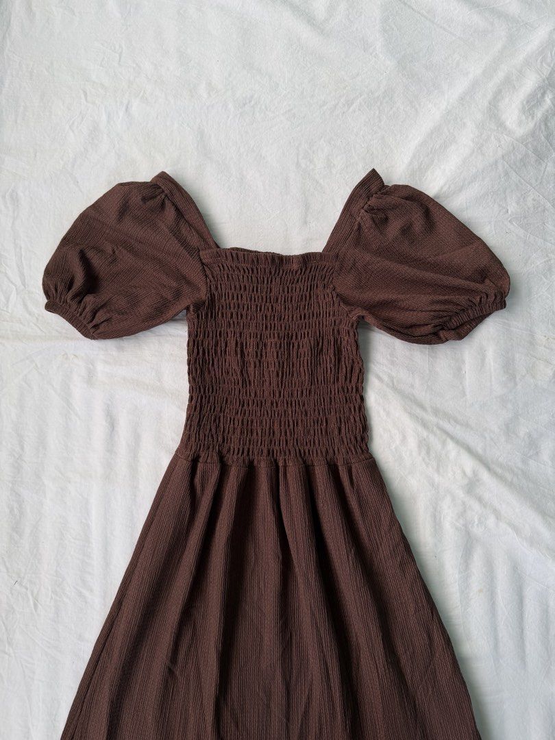 Smocked dress (Category: Dresses) located in Tarlac. Submitted by el401_ (Listing ID 1467173138, Image 1). Description: Can fit small to large (stretchable) Length 46.