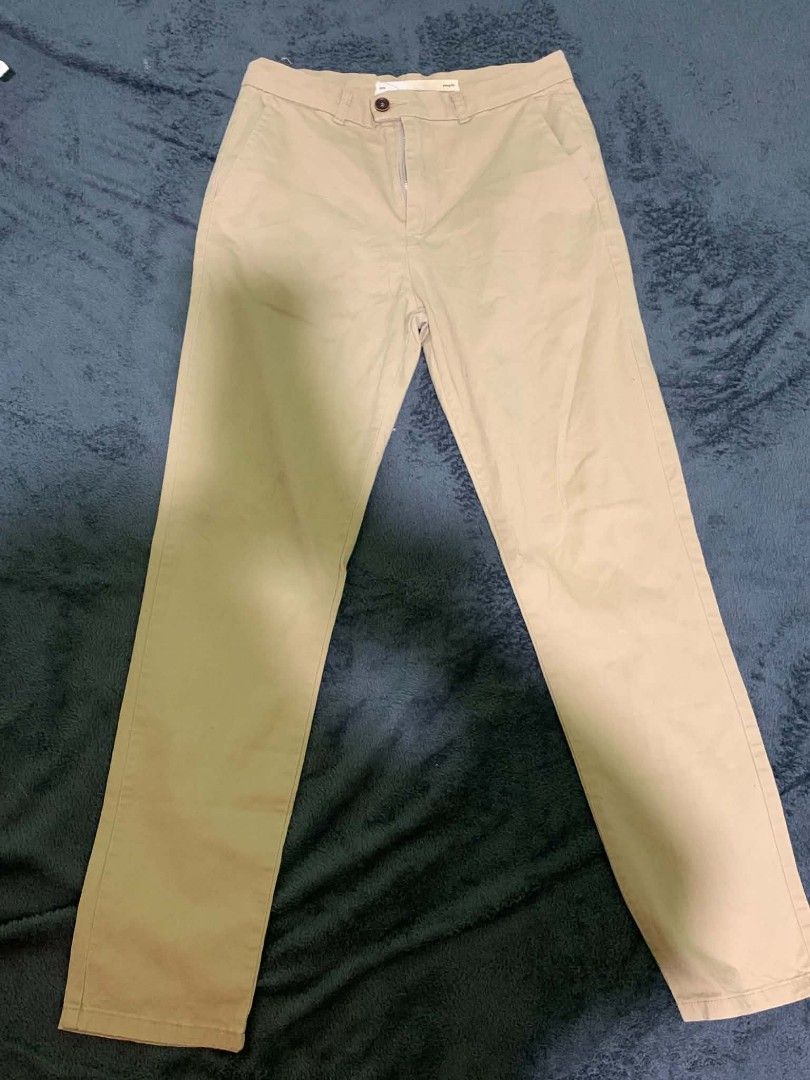 smyth khaki chinos trousers (Category: Chinos) located in Manila. Submitted by quishi061210 (Listing ID 1467203593, Image 2). Description: - Brand: Smyth - Color: Versatile khaki neutral - Fit: Classic straight leg - Details: Belt loops, button closure, two back welt pockets - Condition: Excellent - Mode of Payment: BPI / GCash / COD - Shipping: Via J&T or LBC (sf shoulder of buyer).