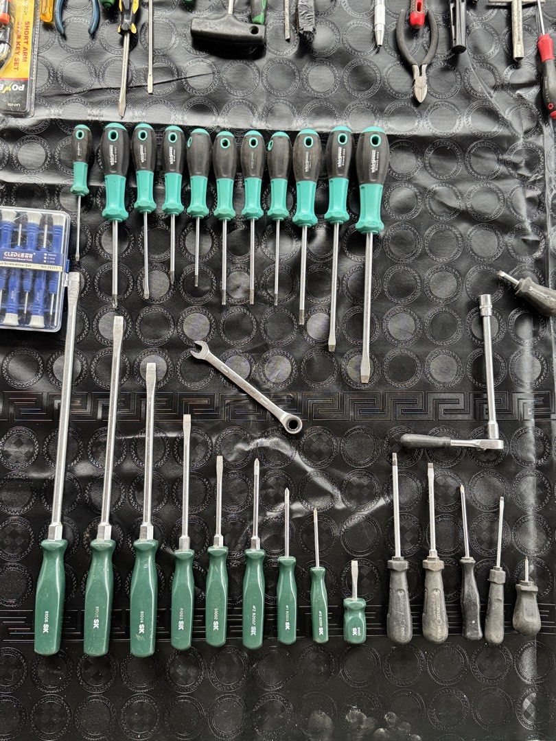 Snap-on Tools and other USA Tools Bundle (Check Description) (Category: Construction Tools & Equipment) located in Davao. Submitted by amiri.awatif (Listing ID 1467250230, Image 3). Description: Negotiable 🏷️ 🛠️ TOOLS FOR SALE — MIXED BRANDS & ORIGINS 🛠️ Selling a collection of quality hand tools from various well-known brands: • Snap-on • PROTO • STANLEY • SK USA • KD USA • Stahlwille – Germany • HAZET • FACOM – France • Whirlpower • Koken – 