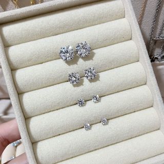 (Category: ) located in . Submitted by curatedbykhy (Listing ID 1467343091, Image 1). Description: .