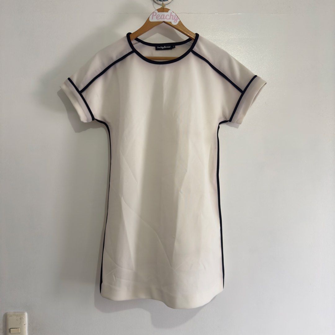 Something borrowed dress (Category: Dresses) located in Manila. Submitted by apparella.ph (Listing ID 1467241166, Image 1). Description: Bust:36 Length:32 Best fits xs-M Nastock na sa cabinet d na nagagamit and maliit na ☑️Everything is my Own preloved / BNWT/BNWOT ☑️ not thrifted/Ukay ☑️ malukot sa picture kasi na stock sa cabinet (tinatamad mag plantsa ✌️ ) ☑️Personal items ( usually bought in US/UK/JPN ) every year po ako nag aabroad so expect