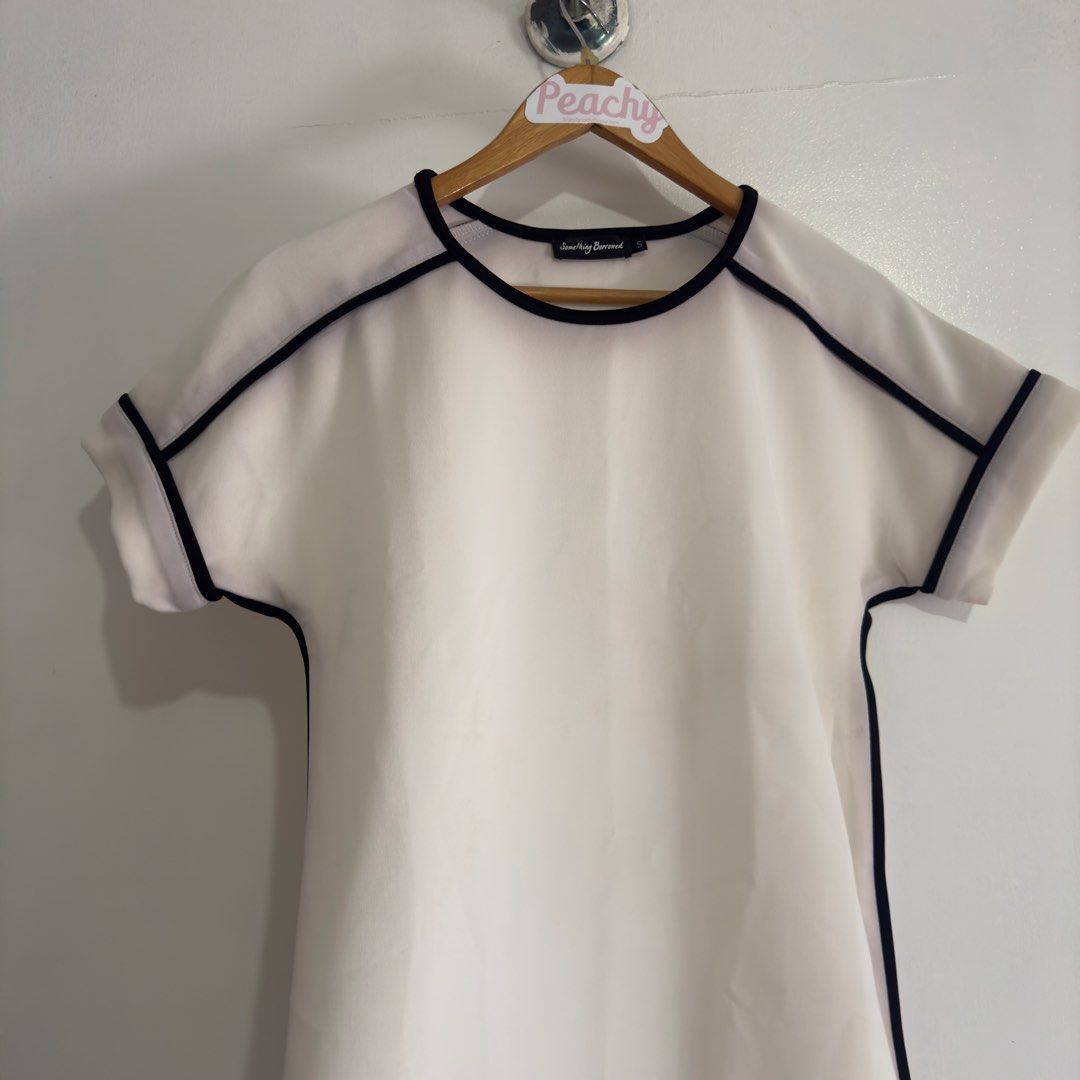 Something borrowed dress (Category: Dresses) located in Manila. Submitted by apparella.ph (Listing ID 1467241166, Image 2). Description: Bust:36 Length:32 Best fits xs-M Nastock na sa cabinet d na nagagamit and maliit na ☑️Everything is my Own preloved / BNWT/BNWOT ☑️ not thrifted/Ukay ☑️ malukot sa picture kasi na stock sa cabinet (tinatamad mag plantsa ✌️ ) ☑️Personal items ( usually bought in US/UK/JPN ) every year po ako nag aabroad so expect
