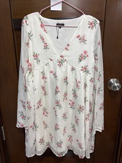 (Category: ) located in . Submitted by clothescarousel (Listing ID 1467174517, Image 1). Description: .